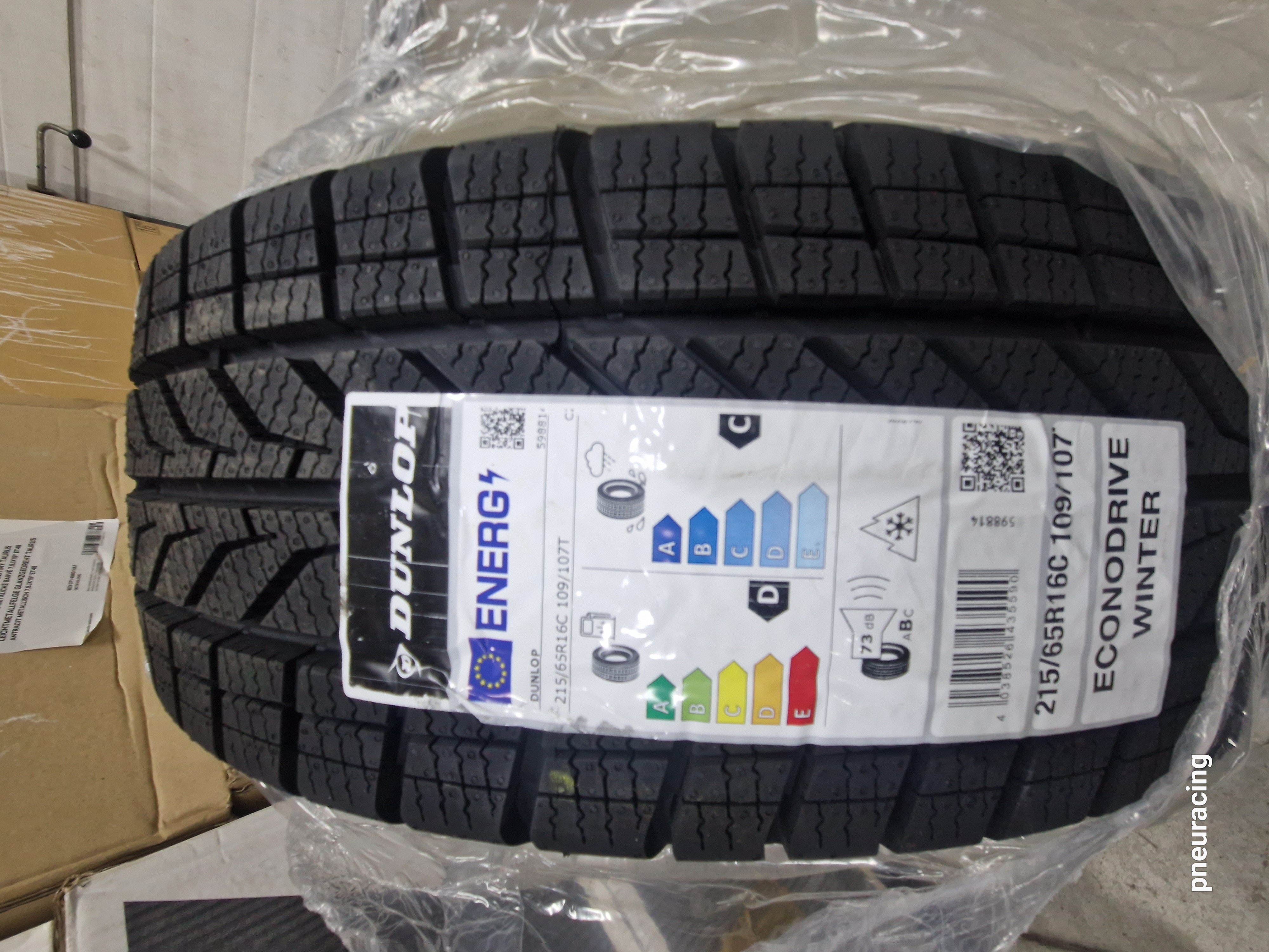 Dunlop Econodrive Winter 215/65 R16 C 109/107 T