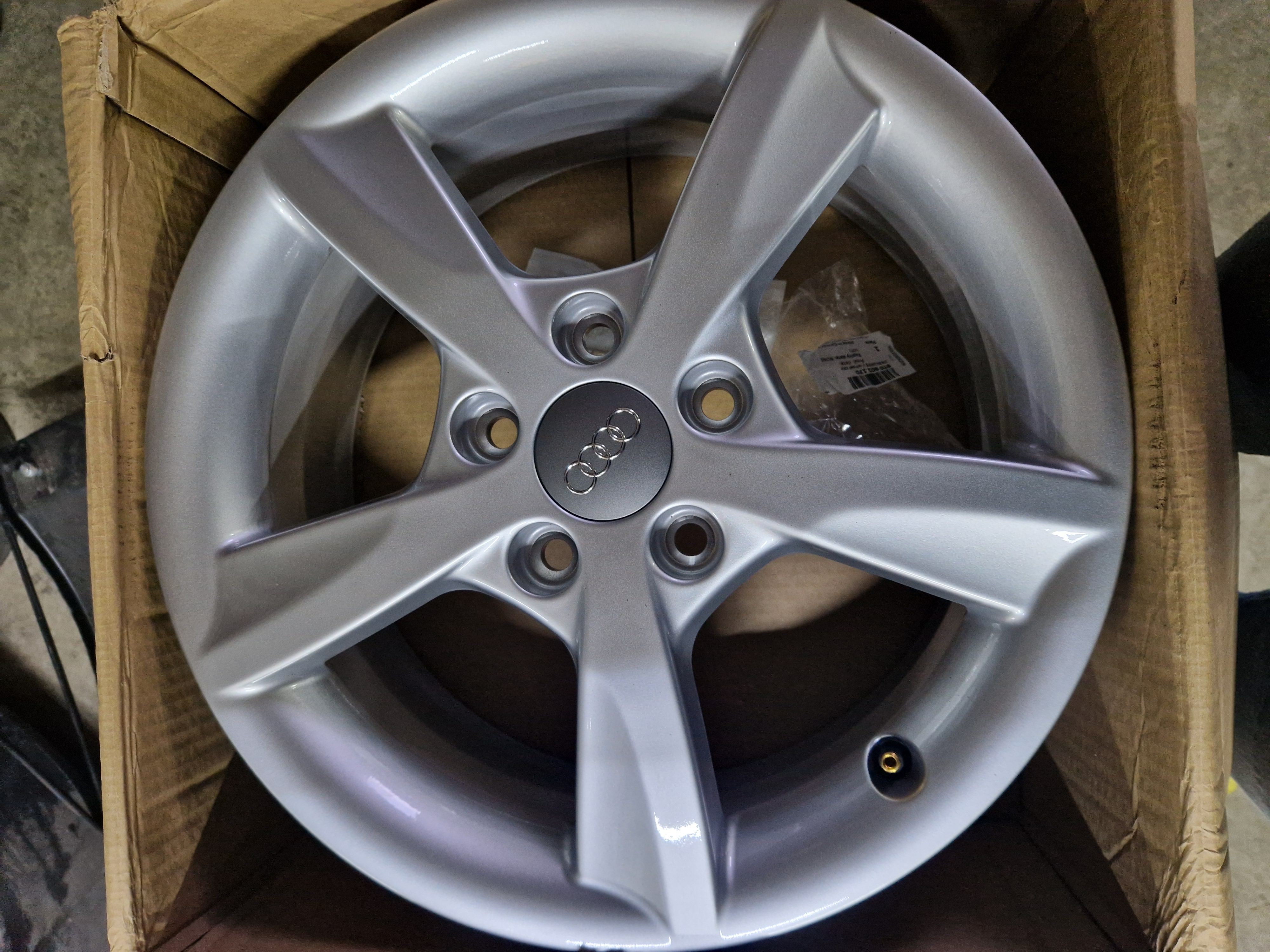 Hliníkové disky OE Audi -VW -Skoda 6x16" 5x112 ET-48 Ø 57,1