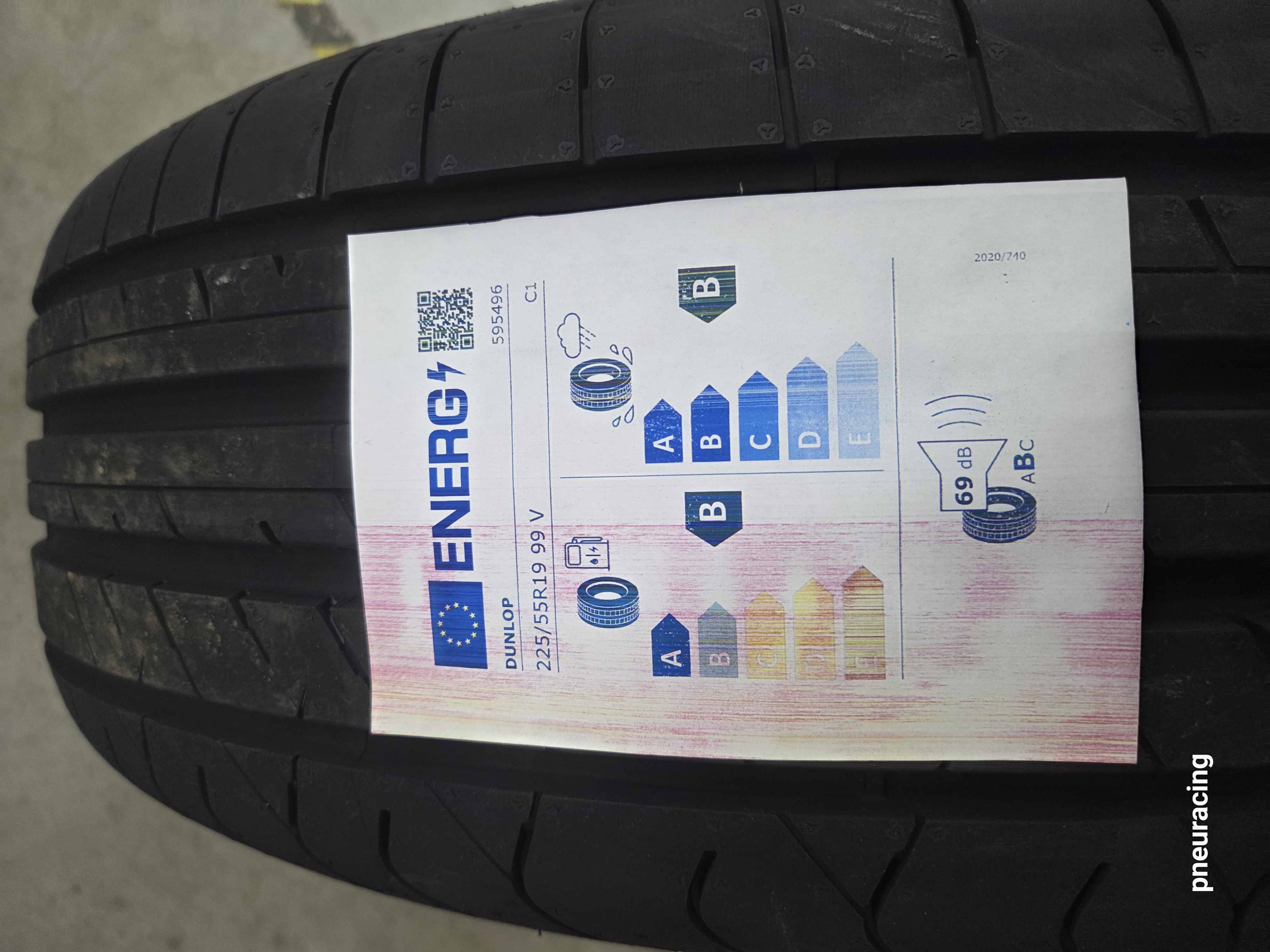 Dunlop Sport Response 225/55 R19 99 V