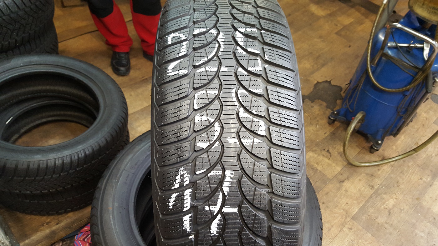Bridgestone LM32 225/55R17 RunFlat