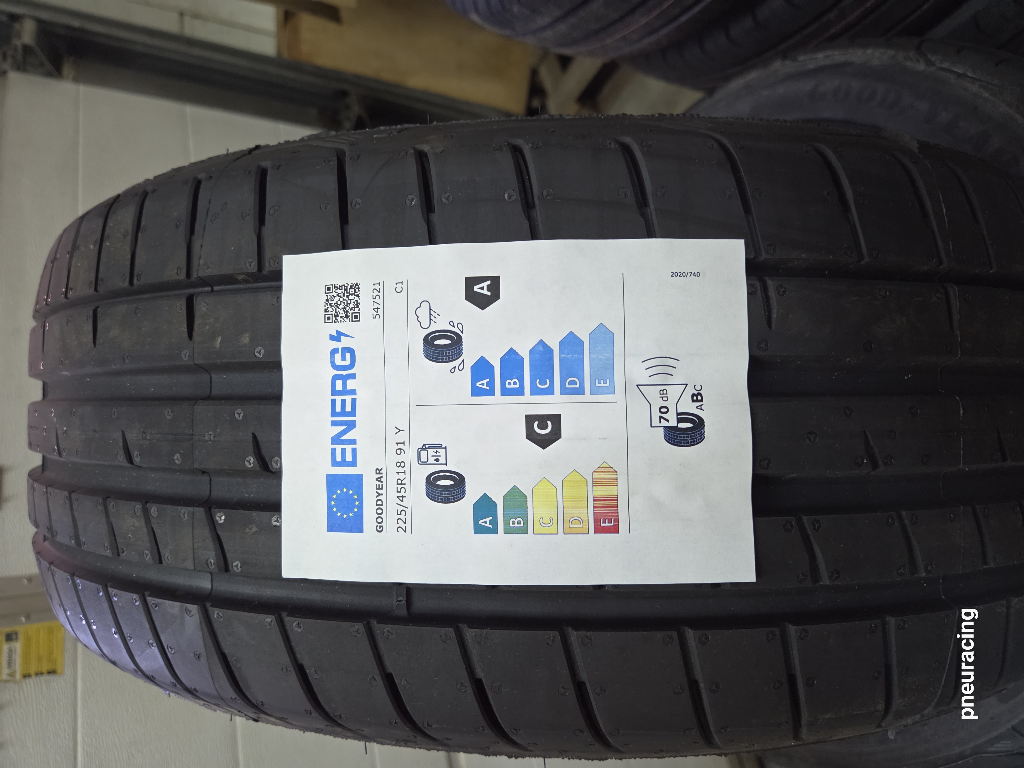 Goodyear Eagle F1 SuperSport 225/45 R18 91 Y OE SKODA/VW/SEAT