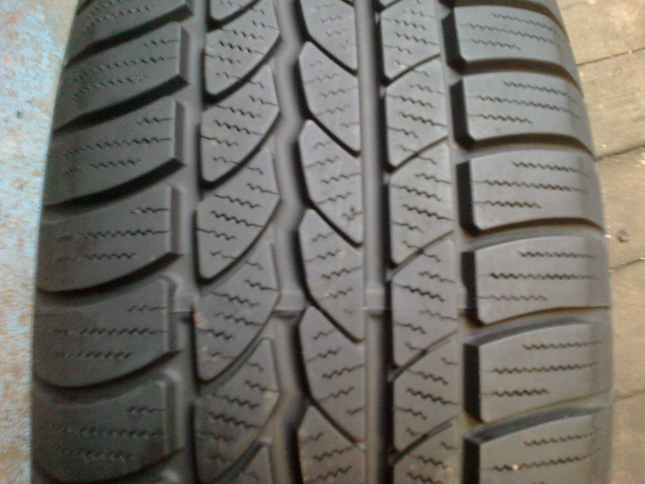 Continental 4x4 Wintercontact 215/60R17 96H