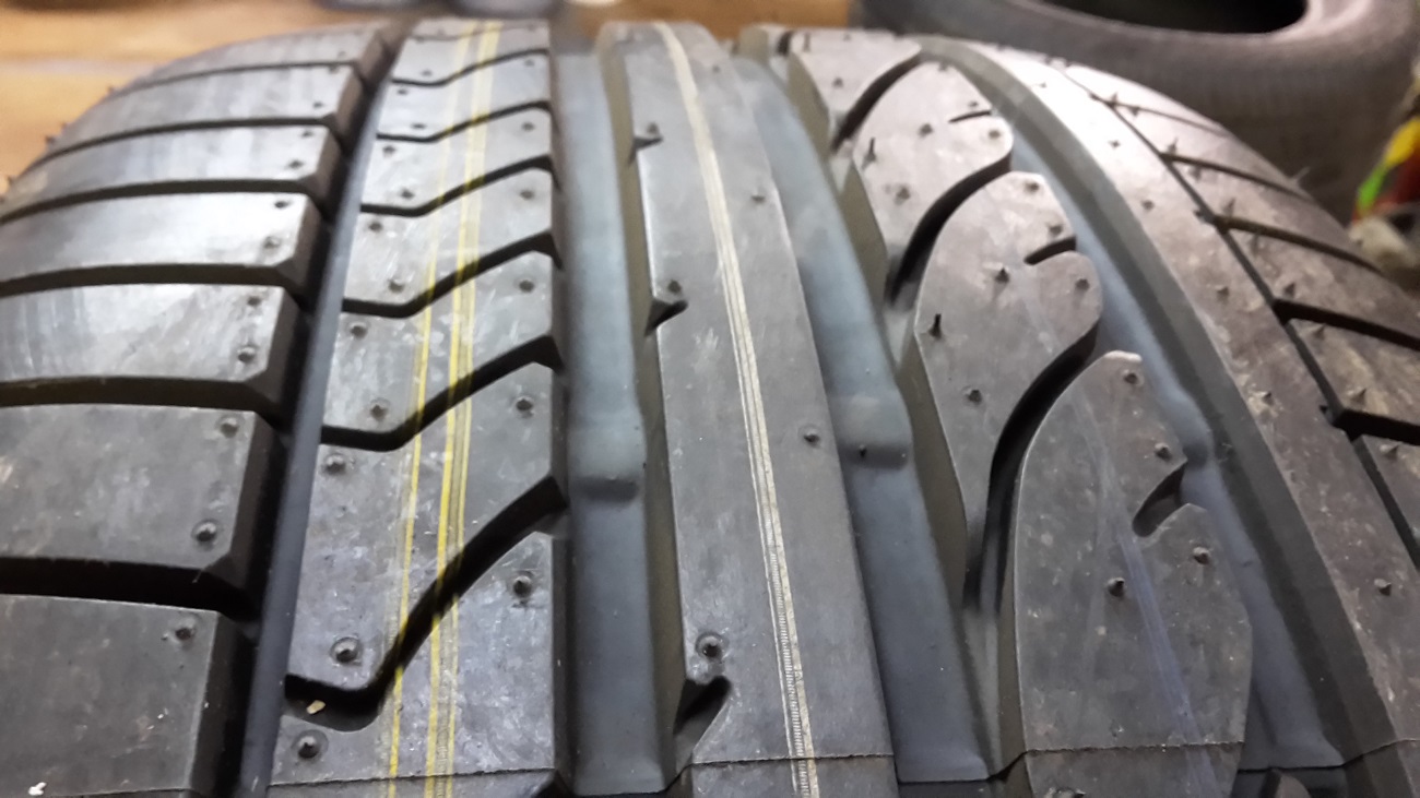 Bridgestone Potenza RE050A   225/40R18