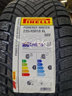 Pirelli POWERGY Winter 235/45R18 98 V